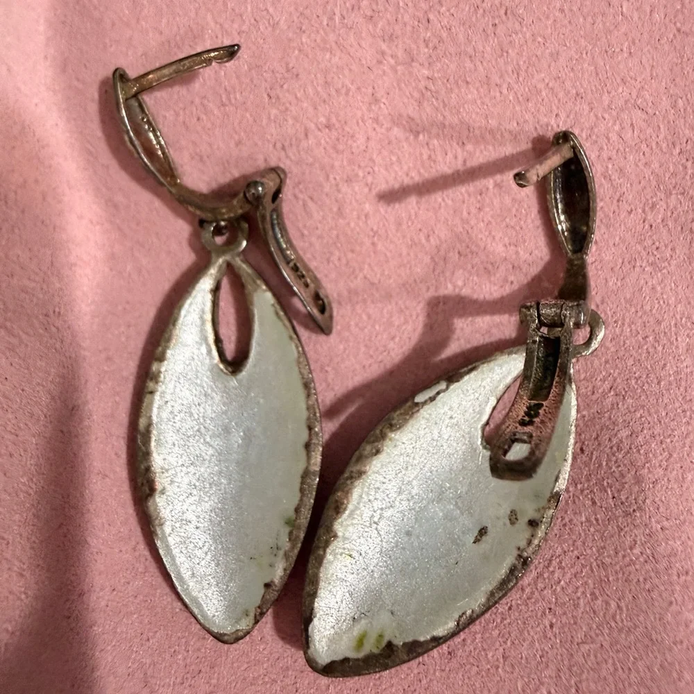 925 Sterling Silver Earrings with Flower Print - Picture 4 of 7